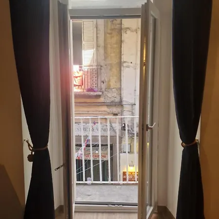 Tribunali Platamon 4* Neapol