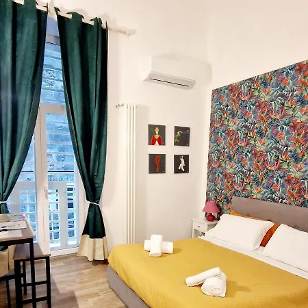 Gasthof Tribunali Platamon Neapel