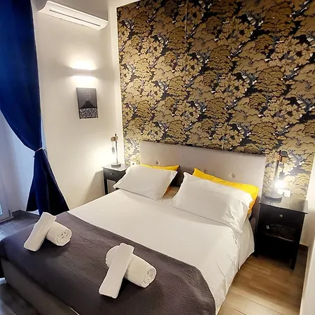 Tribunali Platamon 4* Neapel